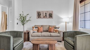 Living area - Casa Agave, a stylish Spanish one-bedroom lower-level condo. (La Quinta)