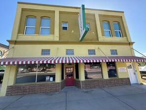 Exterior - Historic Broad St Apt 8 in Upton’s Confectionery (Globe)