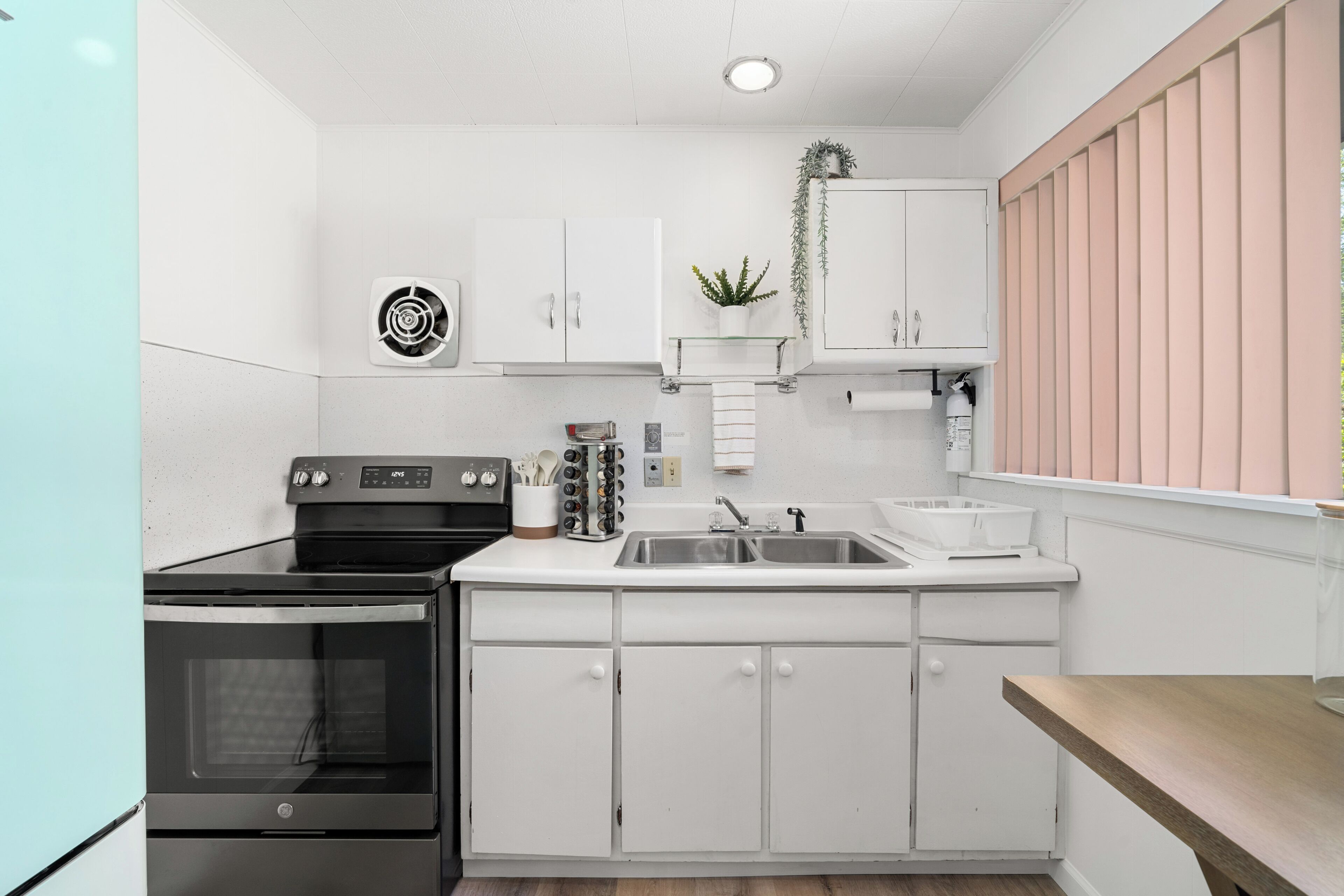Fridge, microwave, coffee/tea maker