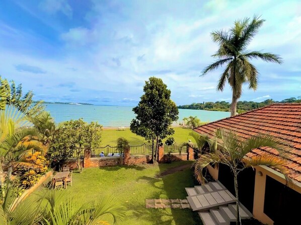 Property grounds - Sienna Beach Hotel - Entebbe (Entebbe)