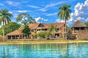 Beach - Sienna Beach Hotel - Entebbe (Entebbe)