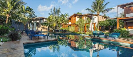 Basic Apartment | Pool