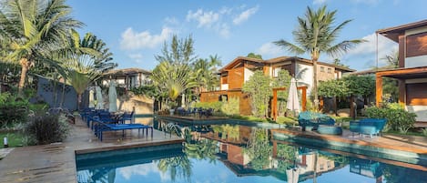 Departamento básico | Alberca | Alberca al aire libre