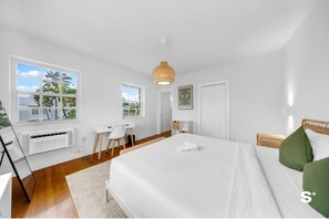 Apartment - Spacious 1BD Beachside Apt -Free Parking (Miami Beach)