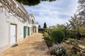 Exterior - Villa 'Monte Lemos  35' with Sea View, Wi-Fi and Air Conditioning (Luz)