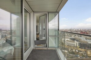 Property grounds - Stylish 1BR Canary Wharf Flat w/ Bath & Wi-Fi (London)