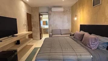 Room, 1 King Bed with Sofa bed, Sea View | Interior