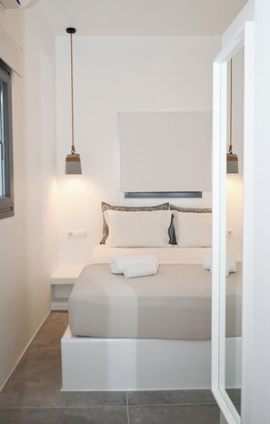 1 bedroom, iron/ironing board, free WiFi, bed sheets - Newly renovated house in the heart of the port!Beautiful and quiet neighborhood! (Adamantas)