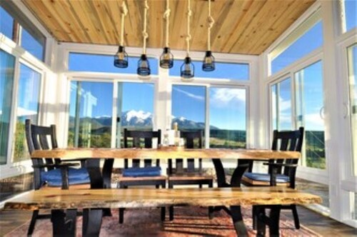 Cliffside Home at Shaw's River Ranch with some of the best views on the planet.