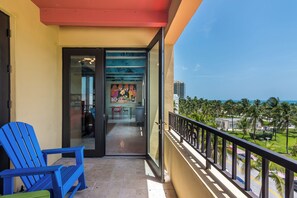 Family Apartment, Balcony, Beach View | Terrace/patio - The Netherland R5B on OceanDr (Miami Beach)