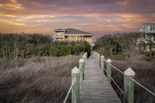 5BR w/ Dock & Beach Access | Coastal Views