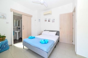 4 bedrooms, iron/ironing board, WiFi, bed sheets - Villa Chromata - Three Bedroom Villa, Sleeps 7 (Pernera)