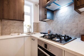 Private kitchen - Stylish Ground-Floor Retreat in Notting Hill (London)