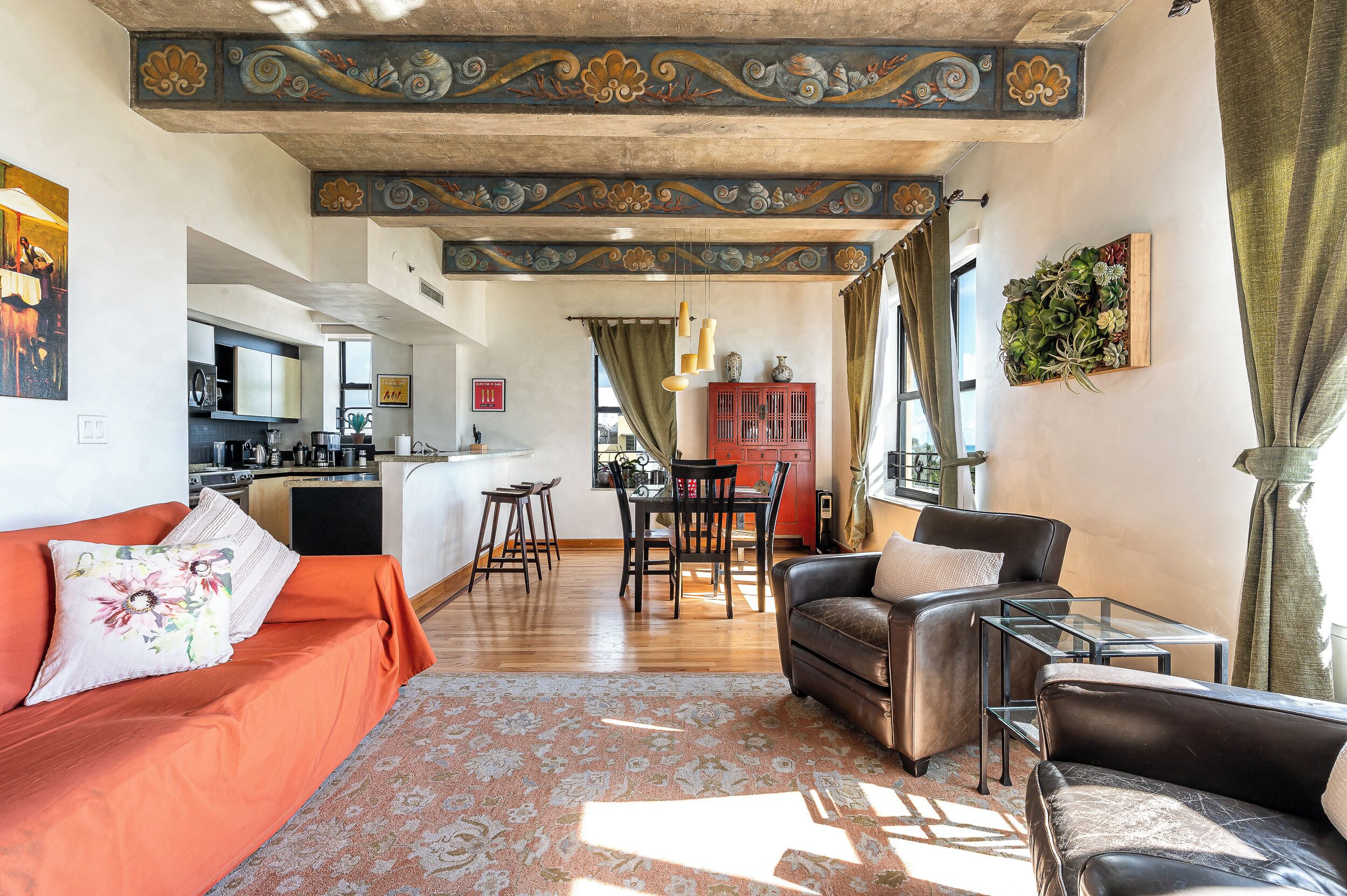 Panoramic Apartment, Beach View | Living area