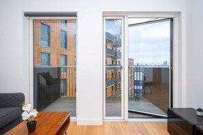 Interior - Modern flat in Canning Town (London)