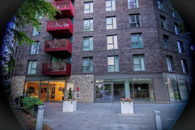 Stylish-central-flat-for-long-&-short stay