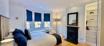Stunning 4 Bedroom House in Old Windsor