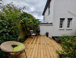 Terrace/patio - Charming Two-Bedroom House in London (Greater London)