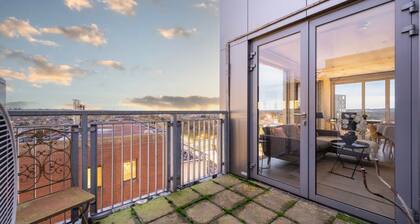 Modern Bromley Penthouse with Balcony Views