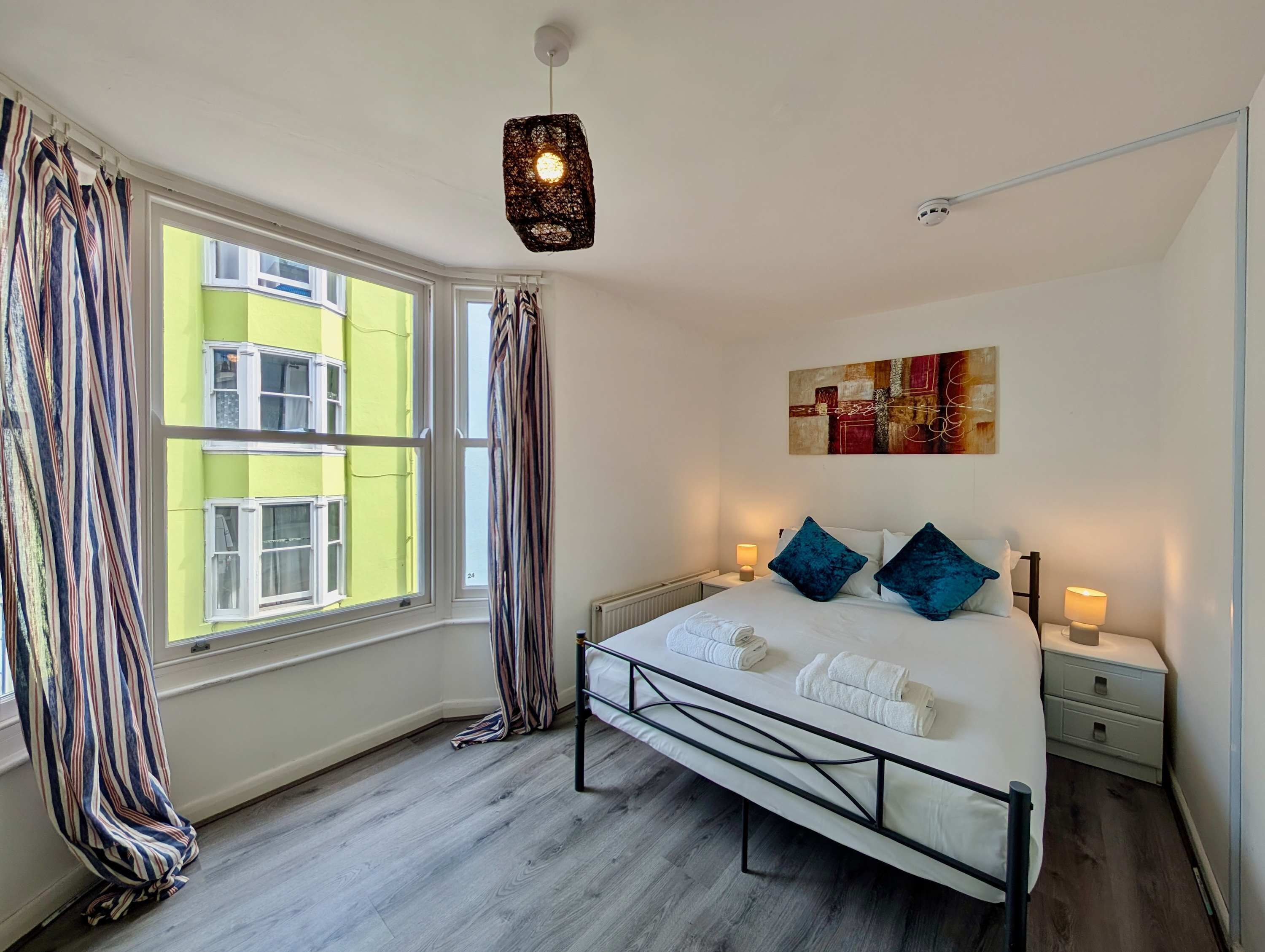 4 chambres, bureau, fer et planche à repasser, Wi-Fi gratuit