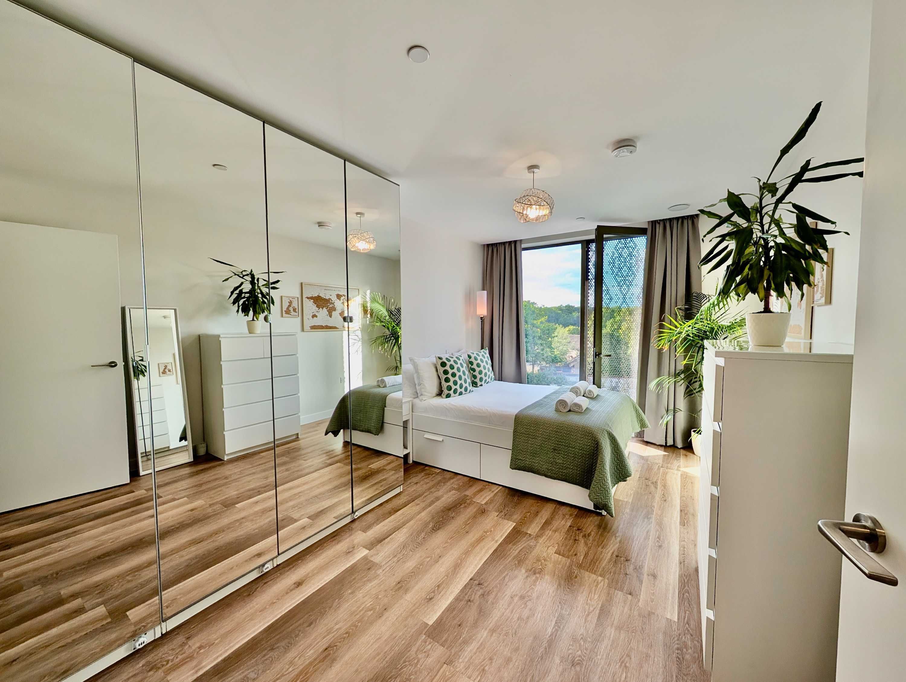 1 bedroom, desk, iron/ironing board, free WiFi