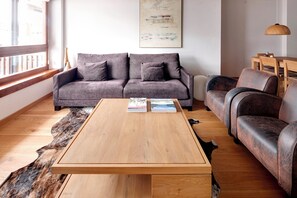 TV - Cap 1500 2 by FeelFree Rentals (Baqueira)