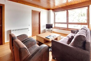 TV - Cap 1500 2 by FeelFree Rentals (Baqueira)