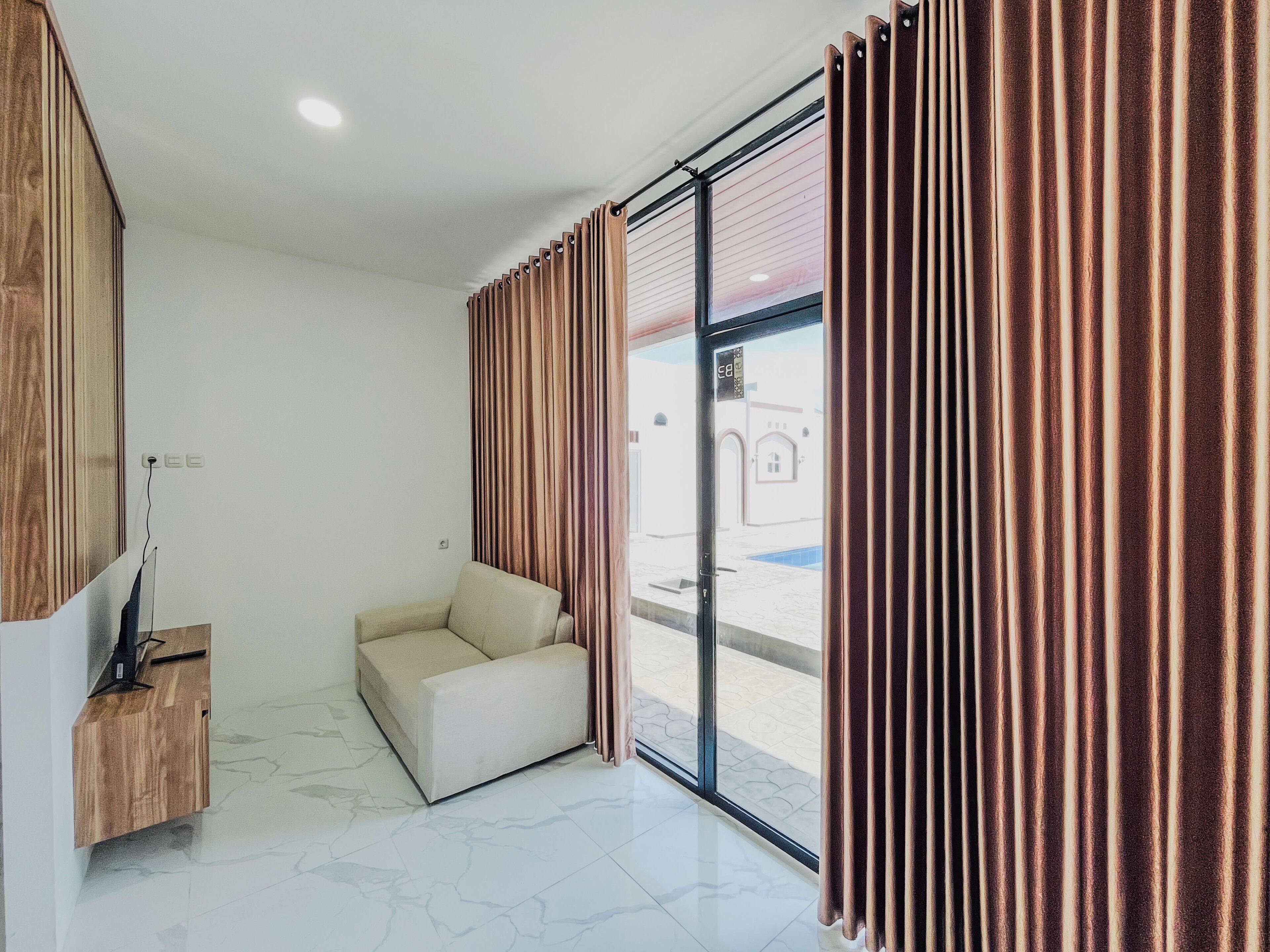 Standard Studio | Living area