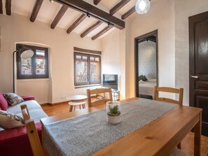 Dining - Bright penthouse with terrace in Tarragona (Tarragona)