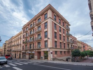 Exterior - Cozy Apartment in Tarragona Center for a Comfortable Stay (Tarragona)