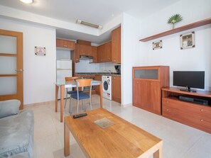 Interior - Cozy Apartment in Tarragona Center for a Comfortable Stay (Tarragona)
