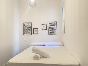 Room - Bright apartment in the historic center of Tarragona (Tarragona)