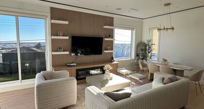 BRAND NEW MODERN 3BR LANEWAY HOUSE