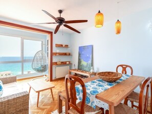 Dining - Apartment with sea view for 6 people in Tarragona (Tarragona)