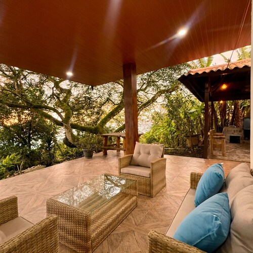Modern Quinta w/ Heated Pool Peaceful - Rural Valle de Yunguilla - Azuay Ecuador
