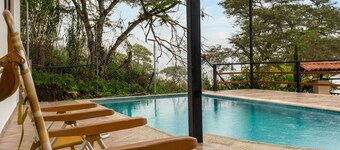 Private Modern Escape · Wellness & Nature · Heated Pool in Valle de Yunguilla