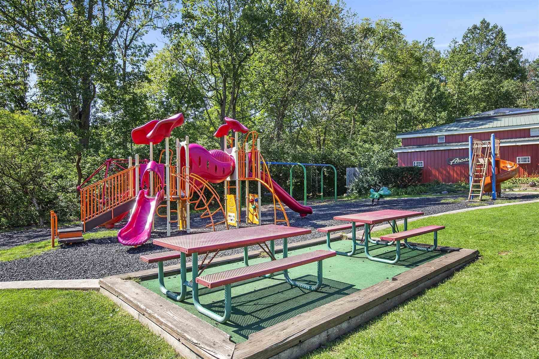 Children’s play area – outdoor