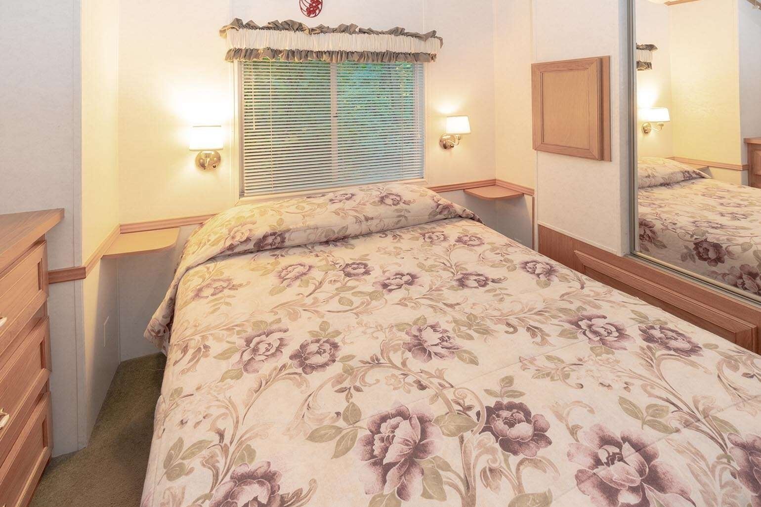 Cozy Deluxe Vacation Rentals | Individually decorated, free WiFi