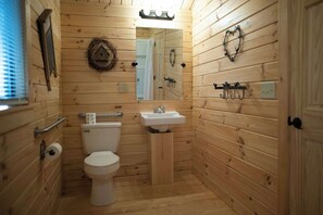 Hytte | Badeværelse | Toiletpapir