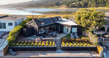 Gorgeous Bolinas Lagoon Views Located in Seadrift w/ Hot Tub