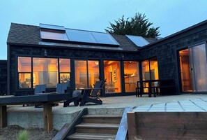Terrace/patio - Gorgeous Bolinas Lagoon Views Located in Seadrift w/ Hot Tub (Stinson Beach)