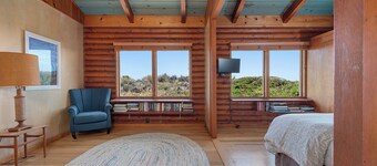 Rustic Oceanfront Retreat in Seadrift