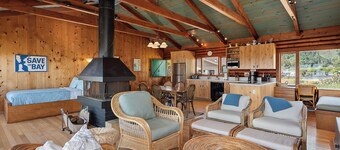 Rustic Oceanfront Retreat in Seadrift