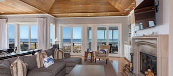 Spectacular Oceanfront Luxury Home in Seadrift