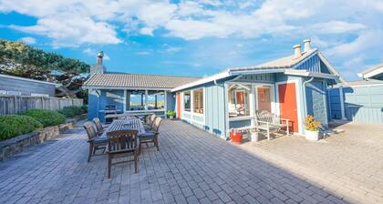 Cozy Oceanfront Getaway in Seadrift