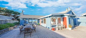 Cozy Oceanfront Getaway in Seadrift