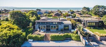 Contemporary Seadrift Lagoon Retreat w/ Hot Tub