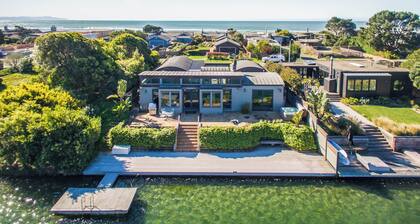 Contemporary Seadrift Lagoon Retreat w/ Hot Tub