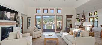 Light and Breezy Seadrift Lagoon Home w/ Hot Tub