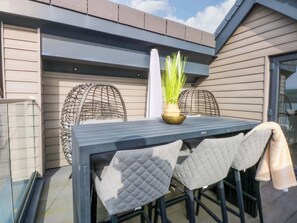 Outdoor dining - 2 Glan Yr Aber (Colwyn Bay)